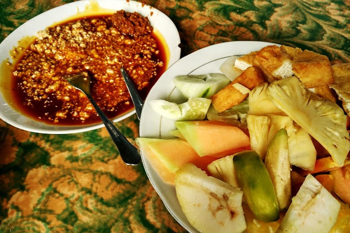 Segar Menggoda, Ini 5 Rujak Manis Favorit yang Wajib Coba di Malang